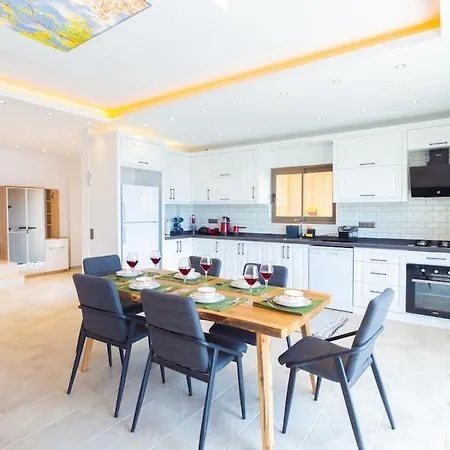فيلة Ayshe-deniz, Doga Ve Huzur Hepsi Birarada